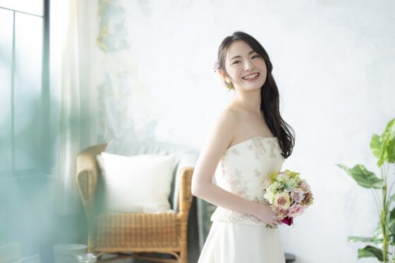 【歯科医が解説】ホワイトニングで叶える白い歯と笑顔！効果・費用・種類を紹介サムネイル